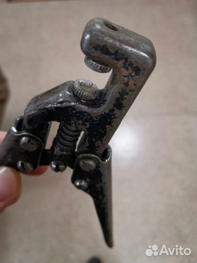 Пломбиратор для свинцовых пломб (СССР)