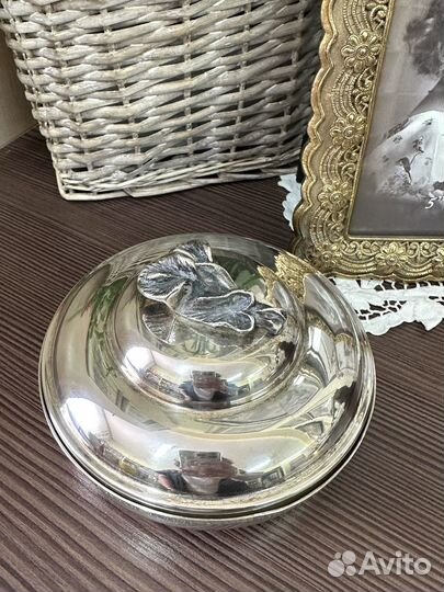 Блюдо с крышкой серебрение
