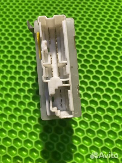 Блок электронный Nissan Cube