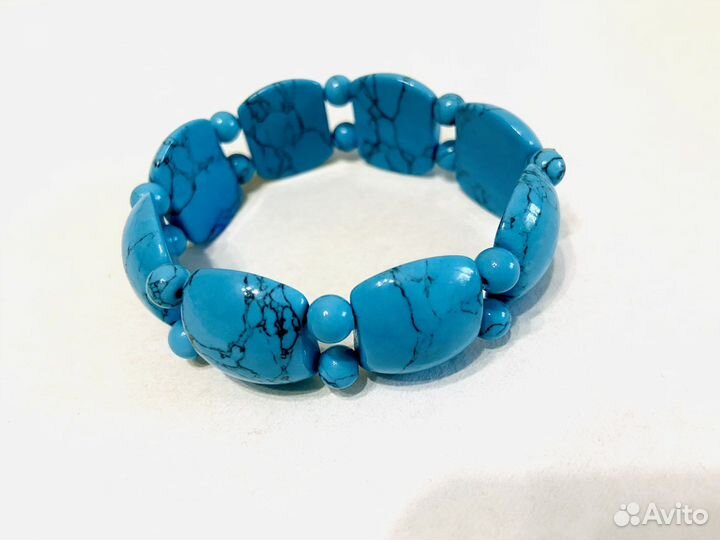 Бирюзовый браслет из натурального камня