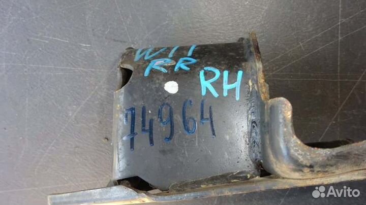 Крепление рычага заднее правое Nissan Avenir RW11