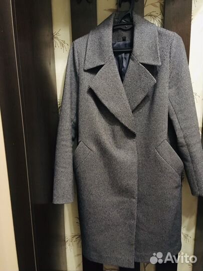 Пальто демисезонное