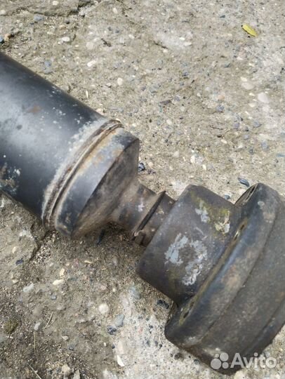 Карданный вал задний Кватро Ауди а6 с5