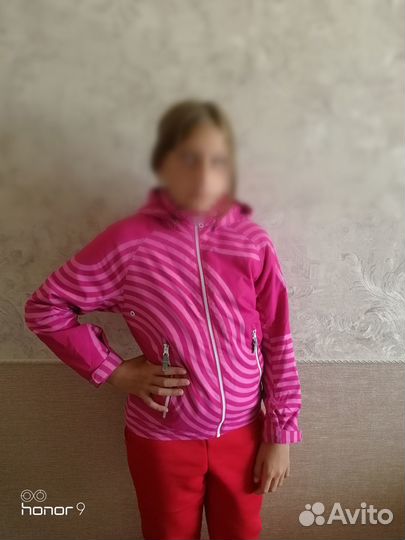 Куртка на девочку