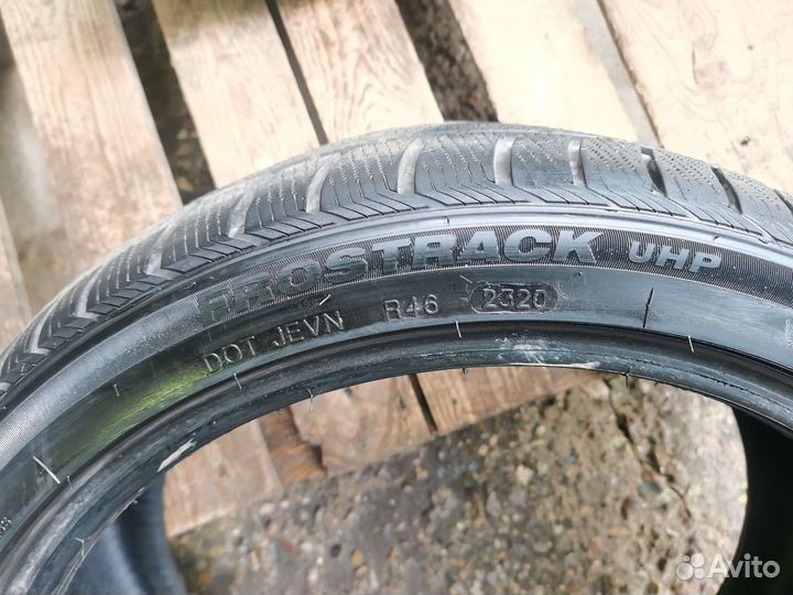 Minerva Frostrack UHP 225/40 R18 92V