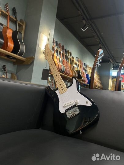 Caraya E100BK десткая электрогитара