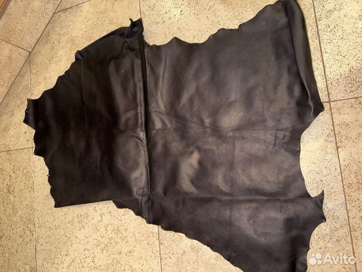 Куски кожи черные