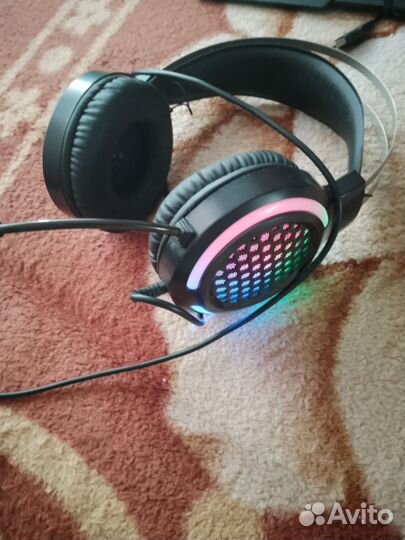 Игровые проводные наушники с подстветкой