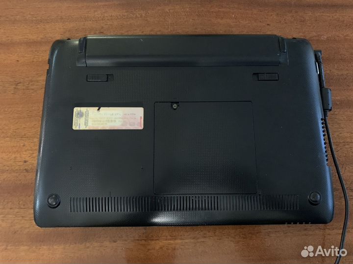 Нетбук Asus Eee PC 1215p