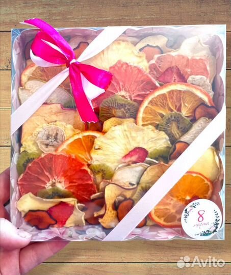 Коробка со сладостями