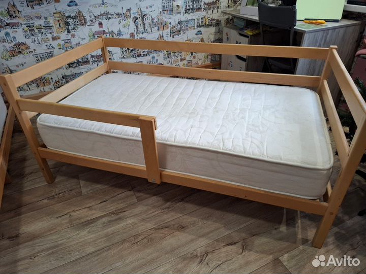 Детская кровать с ящиками бу