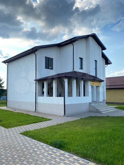 Коттедж 187 м² на участке 15 сот.