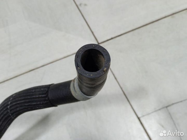 Патрубок системы охлаждения