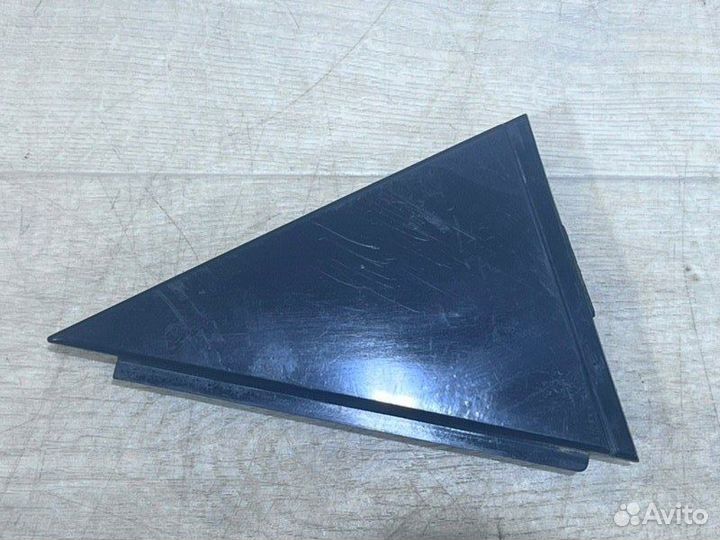 Накладка двери задняя правая Volkswagen Polo Sed