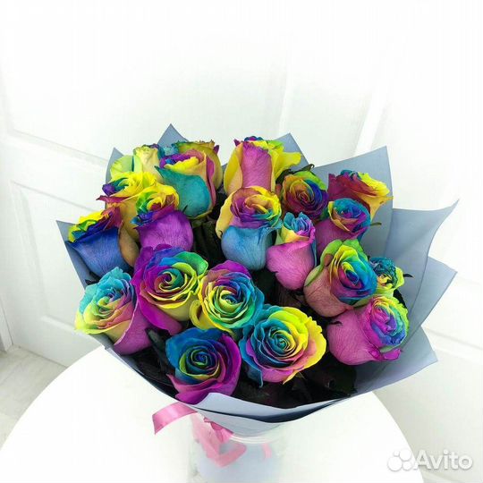 Букет радужных роз, Эквадор, 60см 31 шт