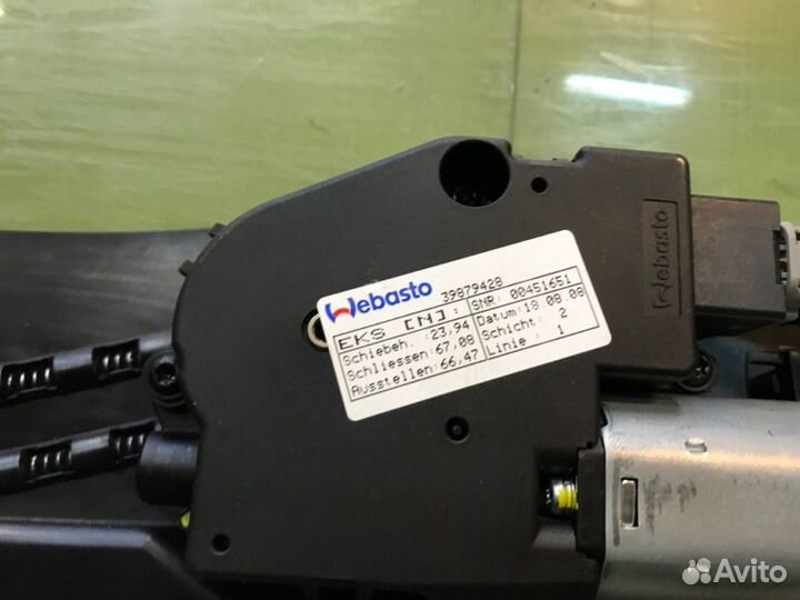 Люк крыши Volvo Xc70