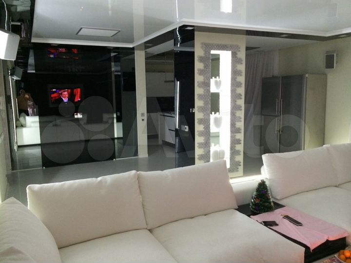 3-к. квартира, 140 м², 3/9 эт.