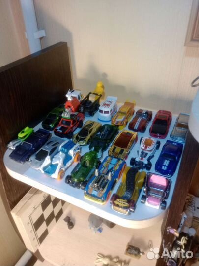 Hot wheels машинки