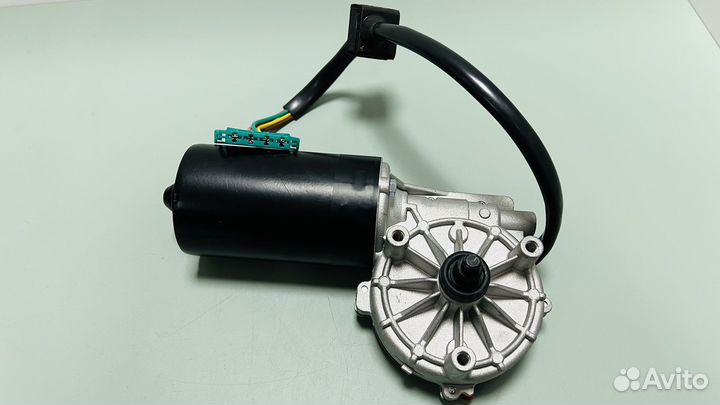 Моторчик стеклоочистителя Mercedes w202