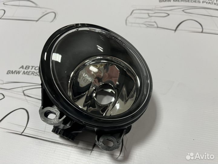 Левая передняя противотуманка BMW F10 дорест М пак