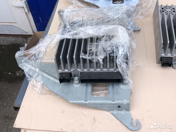 Усилитель звука харман Мерседес е212 цлс218 е211