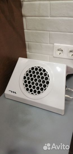 Стол для маникюра бу