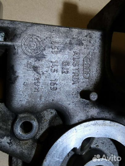 Кронштейн крепления гур