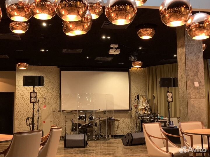 Прокат звукового оборудования, Бэклай