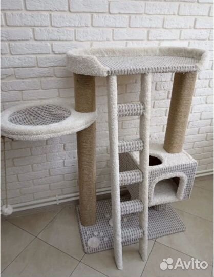 Когтеточка и игровой комплекс для крупных кошек