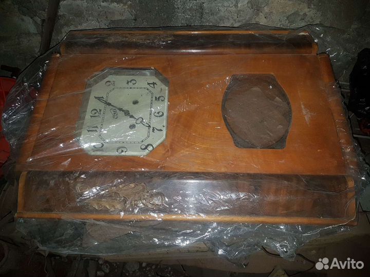 Старинные антикварные часы