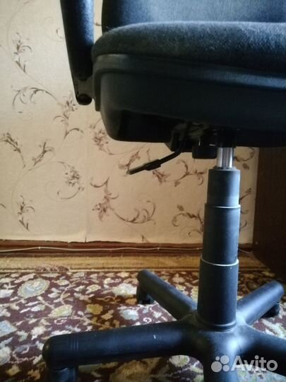 Компьютерное кресло