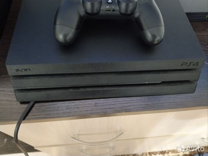 Sony playstation 4 PS4 pro 1tb с играми