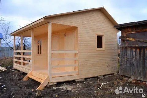 Бригада строителей