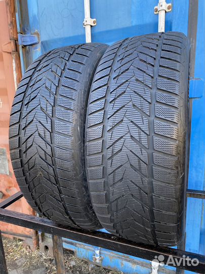 Vredestein Wintrac Xtreme S 275/40 R22