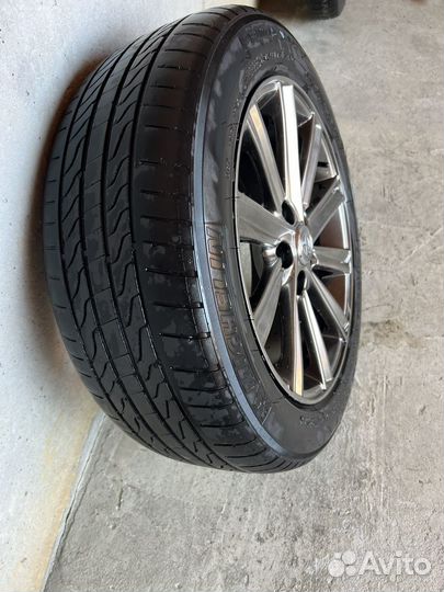 Запаска на камри 50-55. R-17