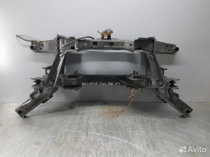 Подрамник задний Toyota Rav-4 30 2AZ