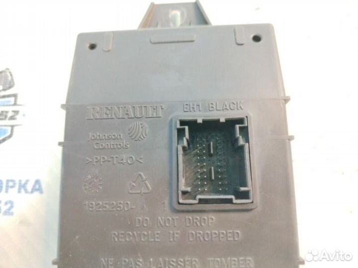 Блок комфорта Renault Sandero 1