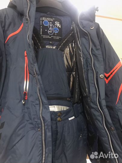 Горнолыжный костюм