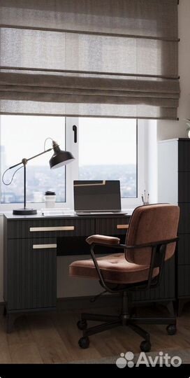 Письменный стол