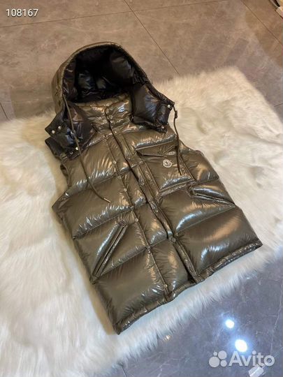 Пуховик Moncler