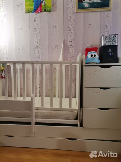 Детская кроватка