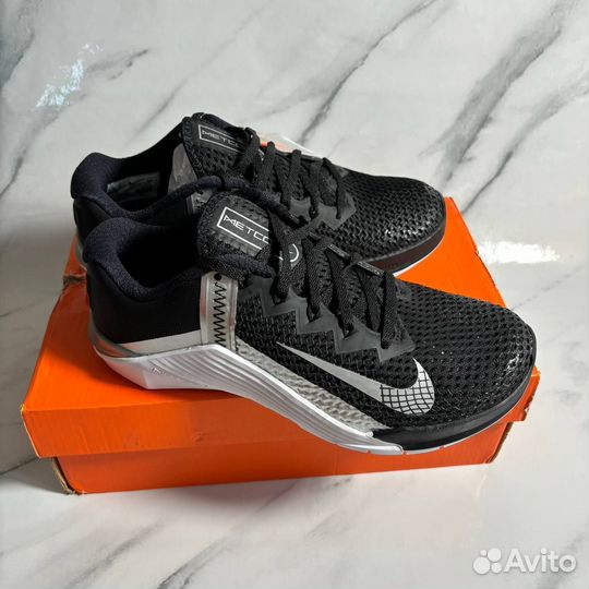 Кроссовки wmns nike metcon 6