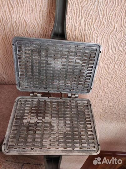 Электрическая вафельница СССР