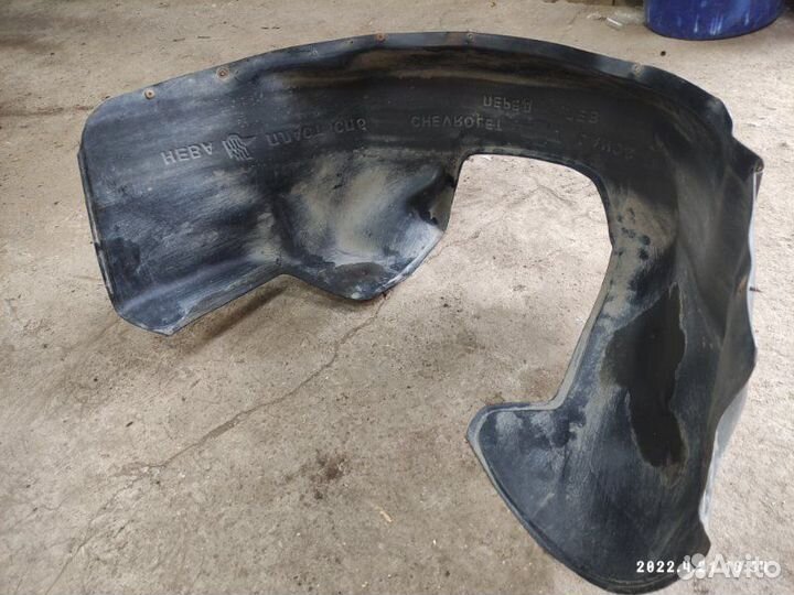 Подкрылок передний левый Chevrolet Lanos A15SMS