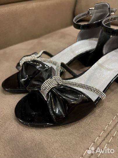 Туфли для девочки