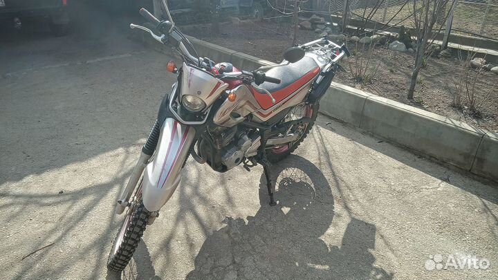 Yamaha Serow 250