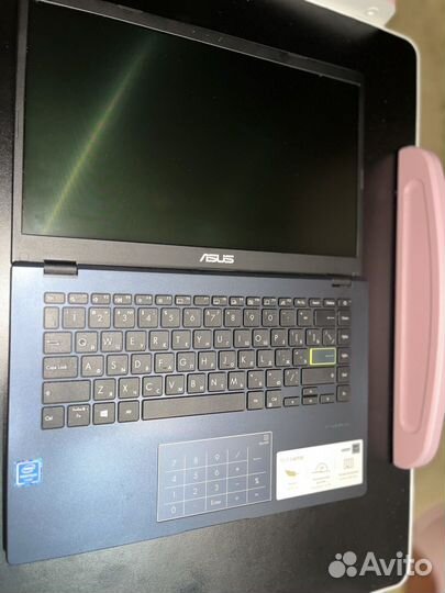Ноутбук asus