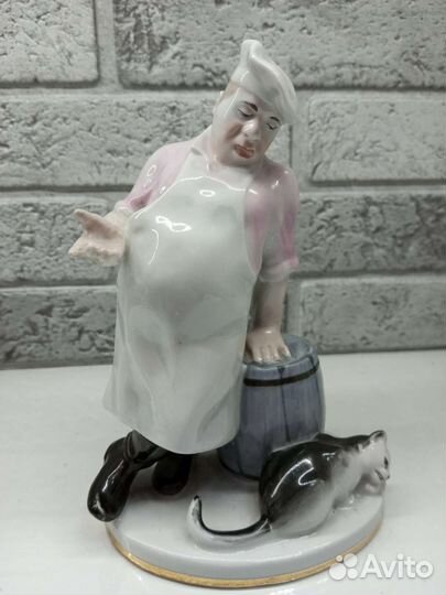 Фарфоровая статуэтка СССР лфз 