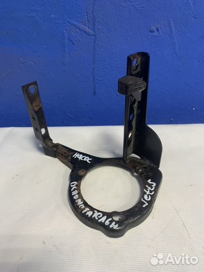 Кронштейн воздушного насоса Vag Jetta 5