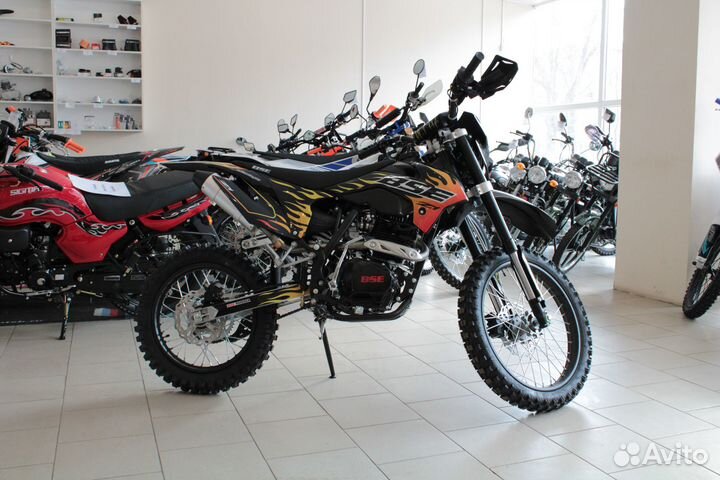 Мотоцикл BSE Z1 19/16 HotRod Red